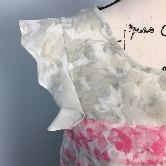 ELLE Flutter Cap Sleeves Striped Floral Blouse - Picture 5 of 14